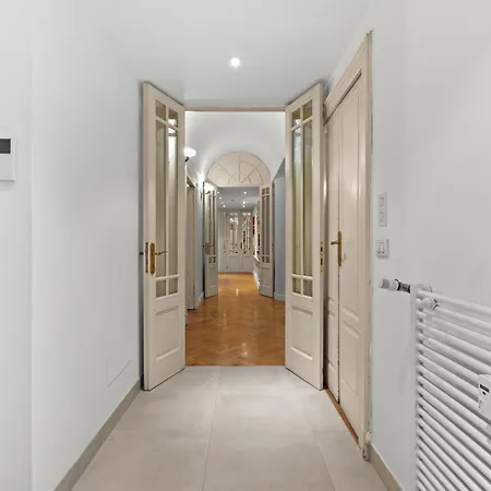 Duomo Center Linate Luxury With Sauna דירה *