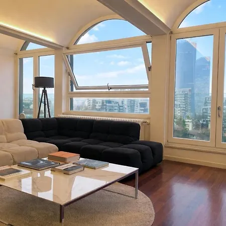 Boutique Penthouse Apartment *