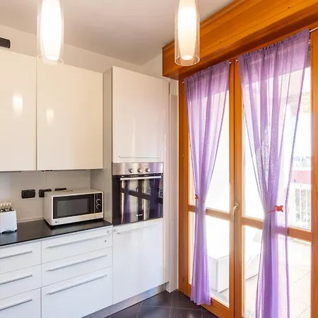I-host Spacious 2br With 2 Baths & Balcony * Mediolan