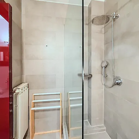 Isola Oasis - Loft With Garden & Free Private Garage *