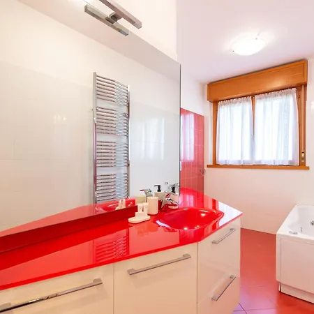 Apartament I-host Spacious 2br With 2 Baths & Balcony *