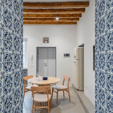 Apartment Navigli - Via Mortara 4 Milan