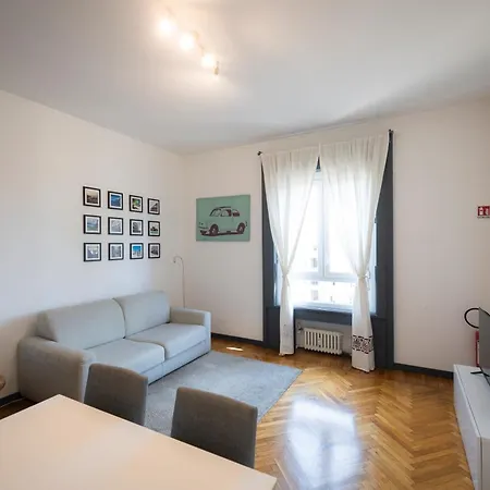 Bilocale Di Design A 100m Dalla Stazione Apartmán