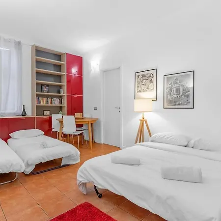 Duomo 15 Min - Navigli 10 Min - Luminoso, Wifi E Ac شقة
