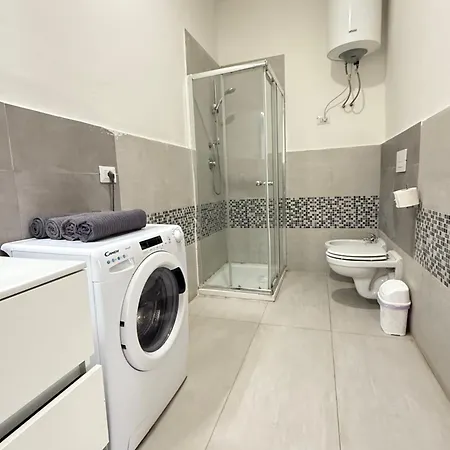 Stardust Padre Giuliani Apartmán Milán
