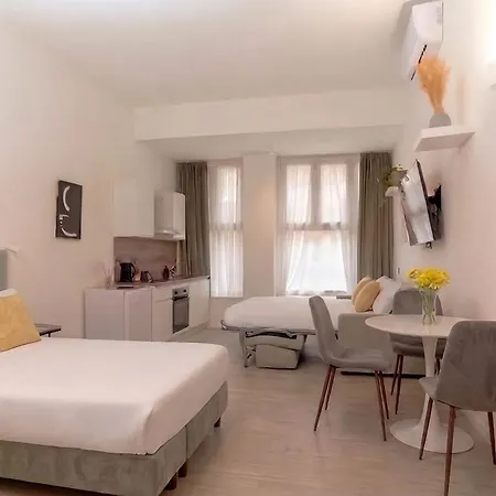 Aparthotel Aiello - Citylife 4*