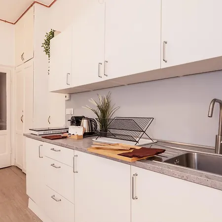 Keys Of Italy- Custodi - Darsena Pop Apartman