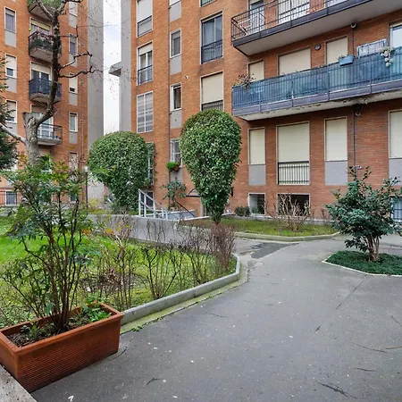 Quadrilocale Luminoso Con Balcone 公寓 米兰