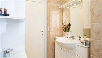 Royal Suites Hotel *