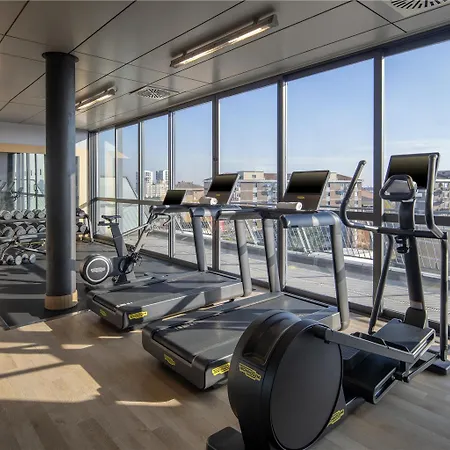 Ξενοδοχείο Hilton Garden North 4*