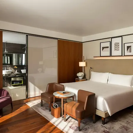 Mandarin Oriental, Hotell
