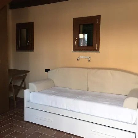 Κατάλυμα σε φάρμα Cascina Battivacco *