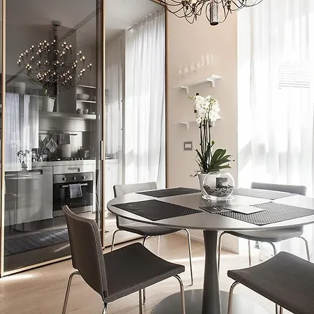 Apartment Hemeras Boutique Homes - Design Flats Near The City Center *