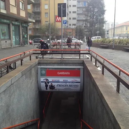 Gambara Oda ve Kahvaltı Milano