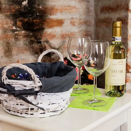 Le Due Corti Bed & Breakfast