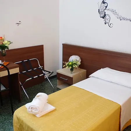 Centrale Hotel *