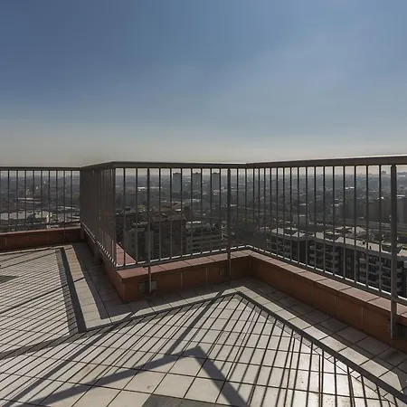 Suzzani Halldis Apartment Milan