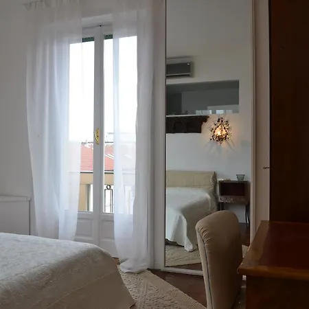 Panzió Oh Mia Bela Madunina Milánó