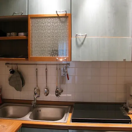 Piazza Napoli Apartment *
