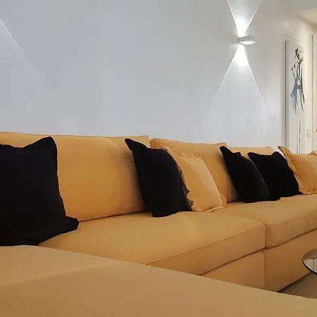 Bnbutler - Broletto 39 - A Few Steps To The Duomo And La Scala Apartment *