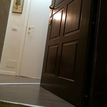 Apartament Kibilu - Via Thaon De Revel Mediolan