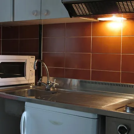 Domus Lägenhetshotell 4*