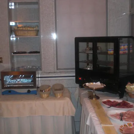 Gala Milán