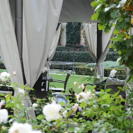 Hotel Grand Visconti Palace