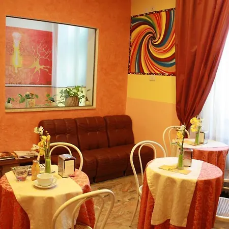 San Giovanni Hotel *