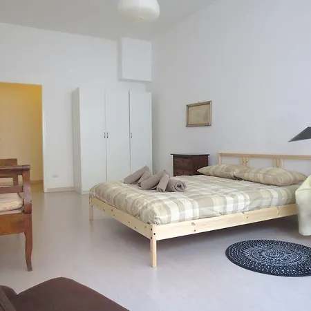 Apartment Temporary House - Sant'Ambrogio
