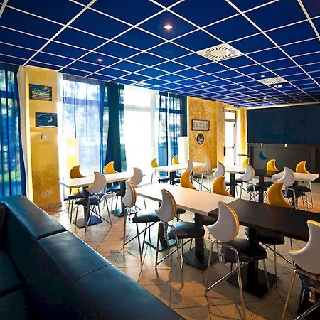 New Generation Chic Sempione Hostel