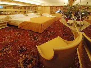 Wagner 4*