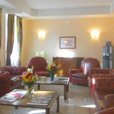 Aparthotel Ih Argonne Park 3*