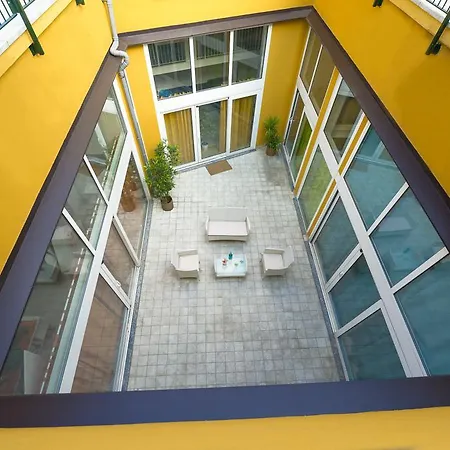 Appartement Via Breda 120 *
