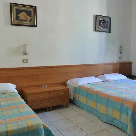 Hotel Oriente *