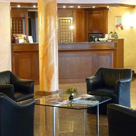 Pasteur فندق ميلان