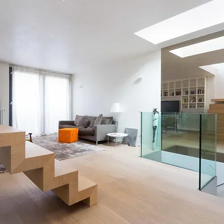 Center Design House Apartment