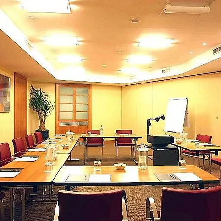 Hotel Garibaldi Station By Ihg 4*