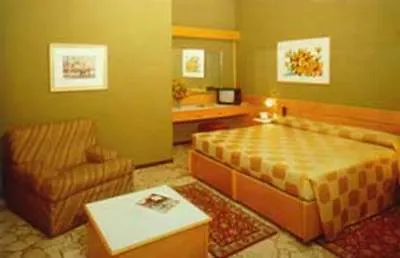 Ξενοδοχείο Garibaldi Palace 3*