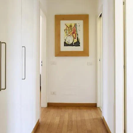 Apartment Hintown House Of Mirrors *
