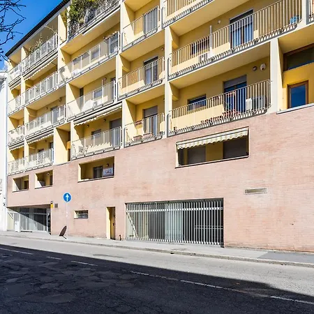 Four Bedroom Near Metro * Milan