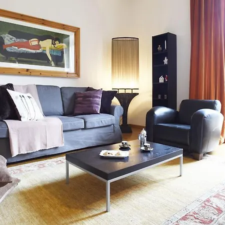 Hintown House Of Mirrors * Milan