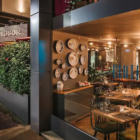 米兰温莎酒店 4*