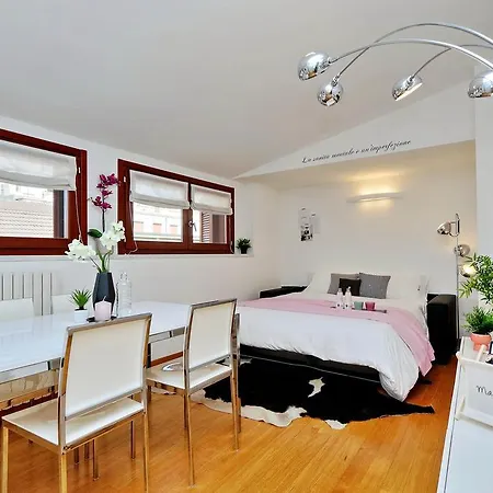 Hintown Chic & Boutique Apartament *