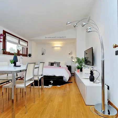 Apartament Hintown Chic & Boutique Mediolan