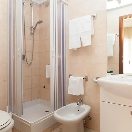 מלון דירות Desenzano