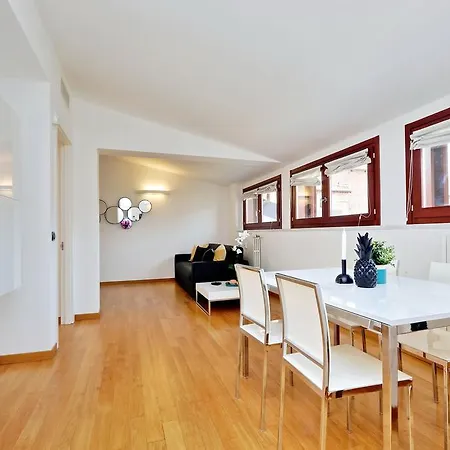 Hintown Chic & Boutique Apartament *