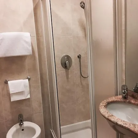 Astoria Sure Collection By Western 3* Milánó