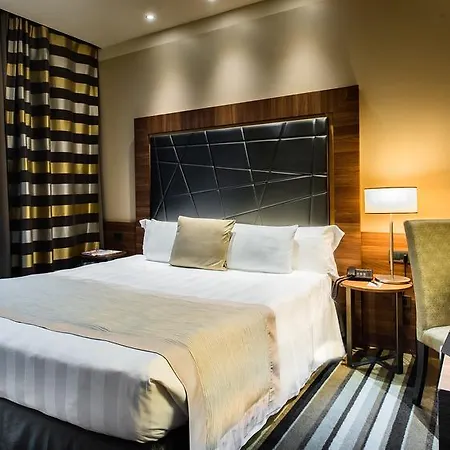 Uptown Palace Hotell