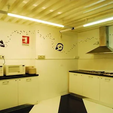 New Generation Center Hostal